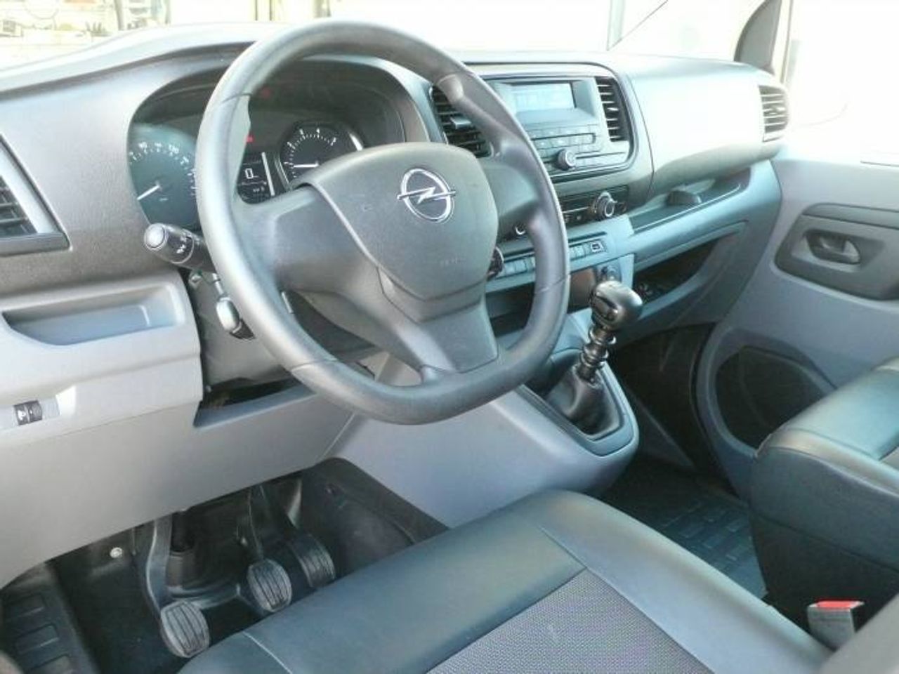 Opel Vivaro Furgón 1.5 Diésel 74kW (100CV) M Std Express  - Foto 3