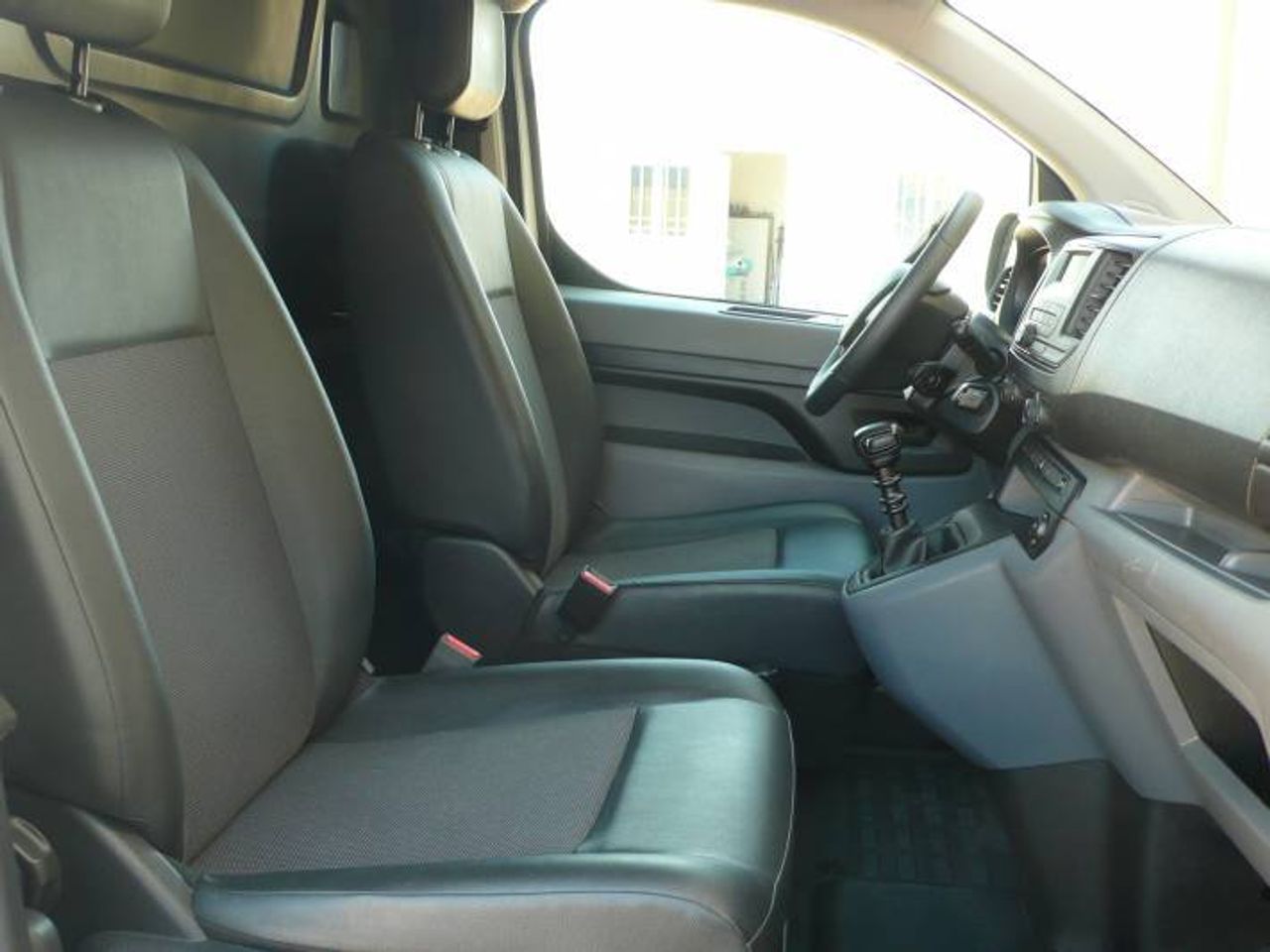 Opel Vivaro Furgón 1.5 Diésel 74kW (100CV) M Std Express  - Foto 14