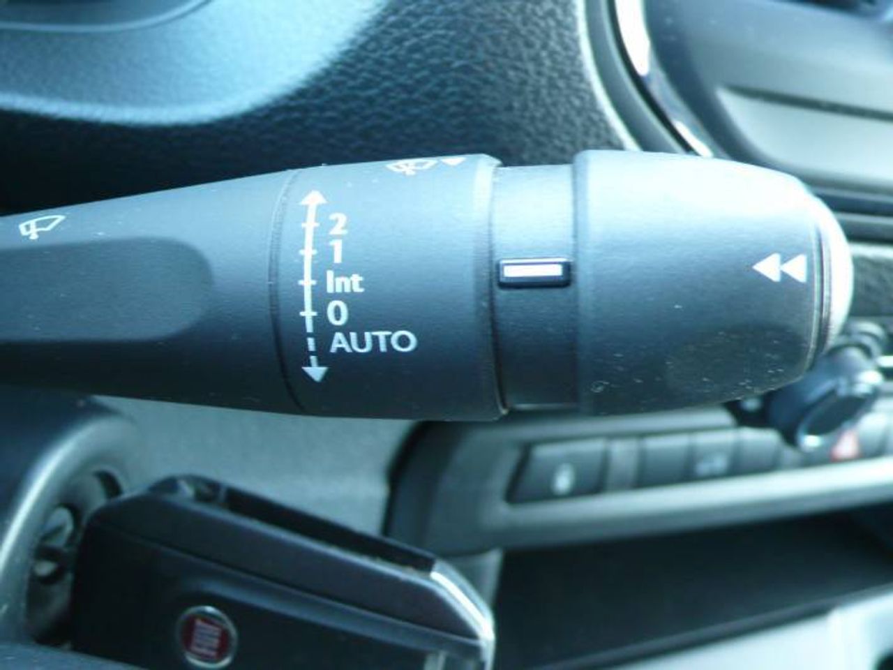 Fiat Scudo Furgón L1 100cv MT6 Business 4 Puertas  - Foto 17