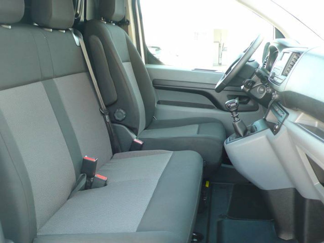 Fiat Scudo Furgón L1 100cv MT6 Business 4 Puertas  - Foto 12