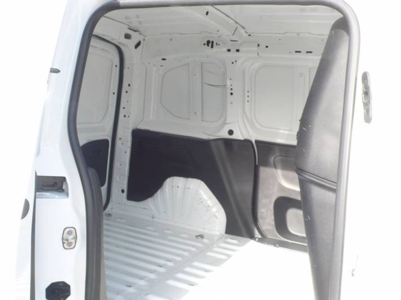 Opel Combo Cargo 1.5 TD 75kW (100CV) Express L H1 650kg  - Foto 10