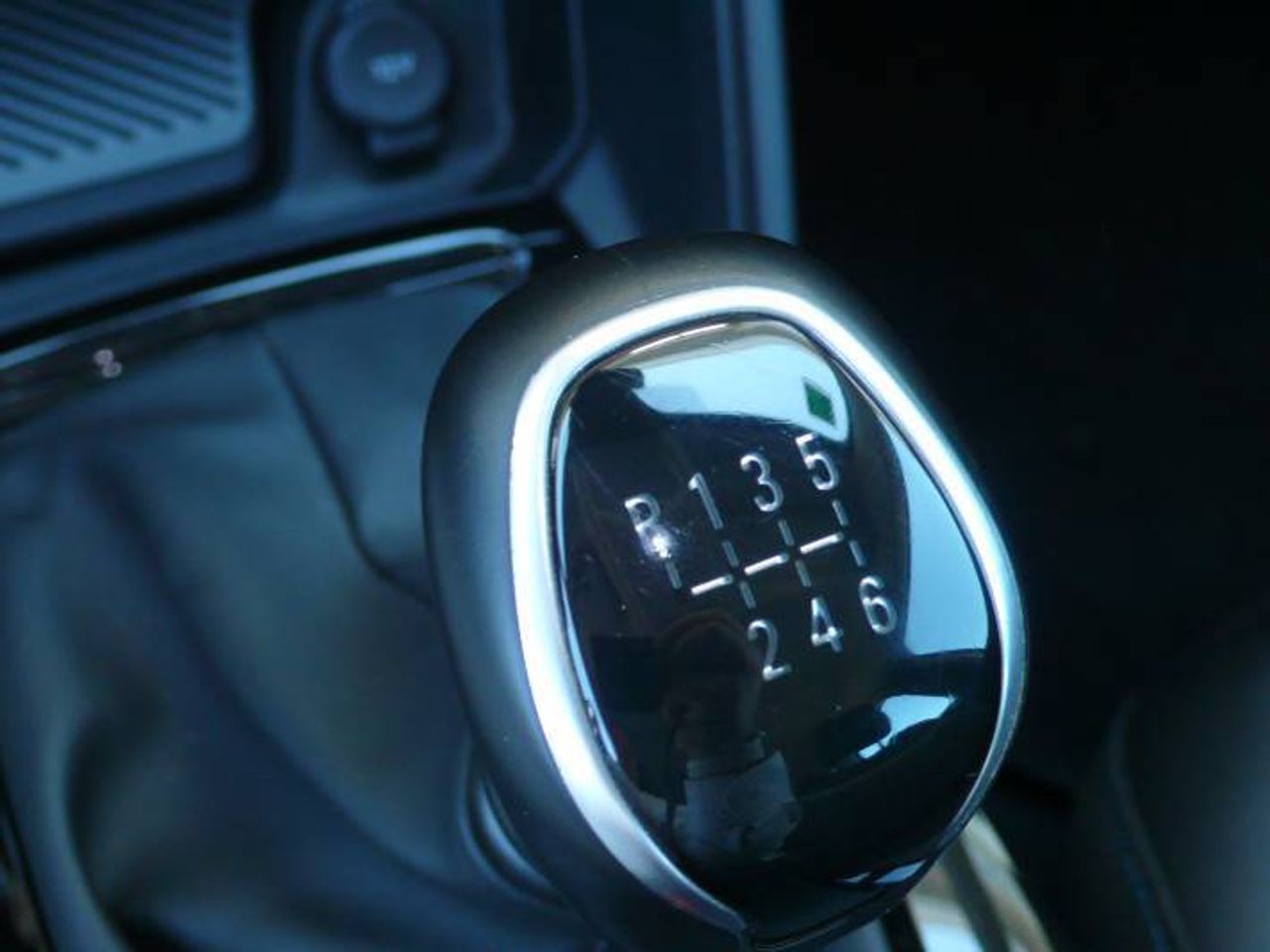 Citroën C4 BlueHdi 110 S&S Feel Pack 5 Puertas  - Foto 24