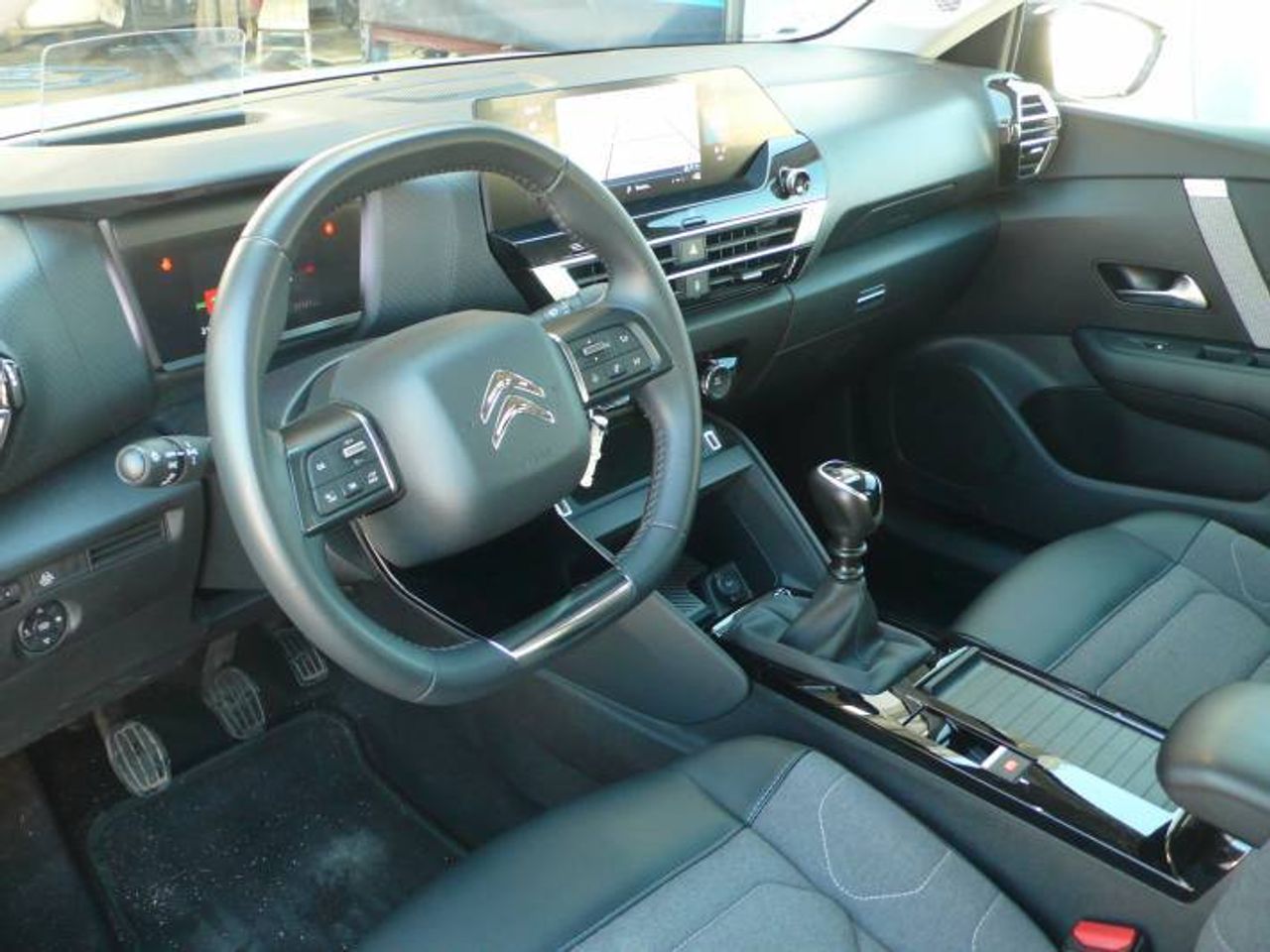 Citroën C4 BlueHdi 110 S&S Feel Pack 5 Puertas  - Foto 3