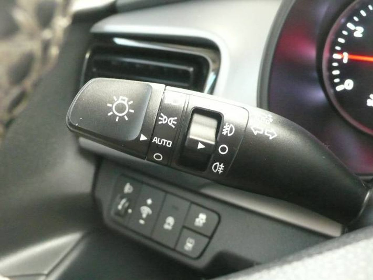 Kia Stonic 1.0 T-GDi 88kW (120CV) MHEV iMT Drive  - Foto 32