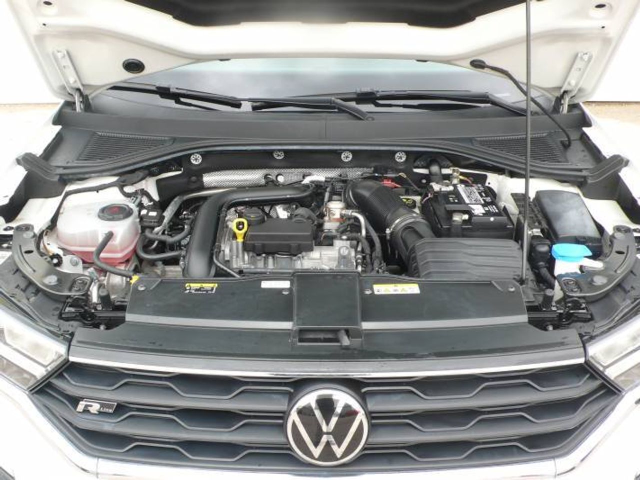 Volkswagen T-Roc Advance R-Line 1.0 TSI 81kW (110CV)  - Foto 38