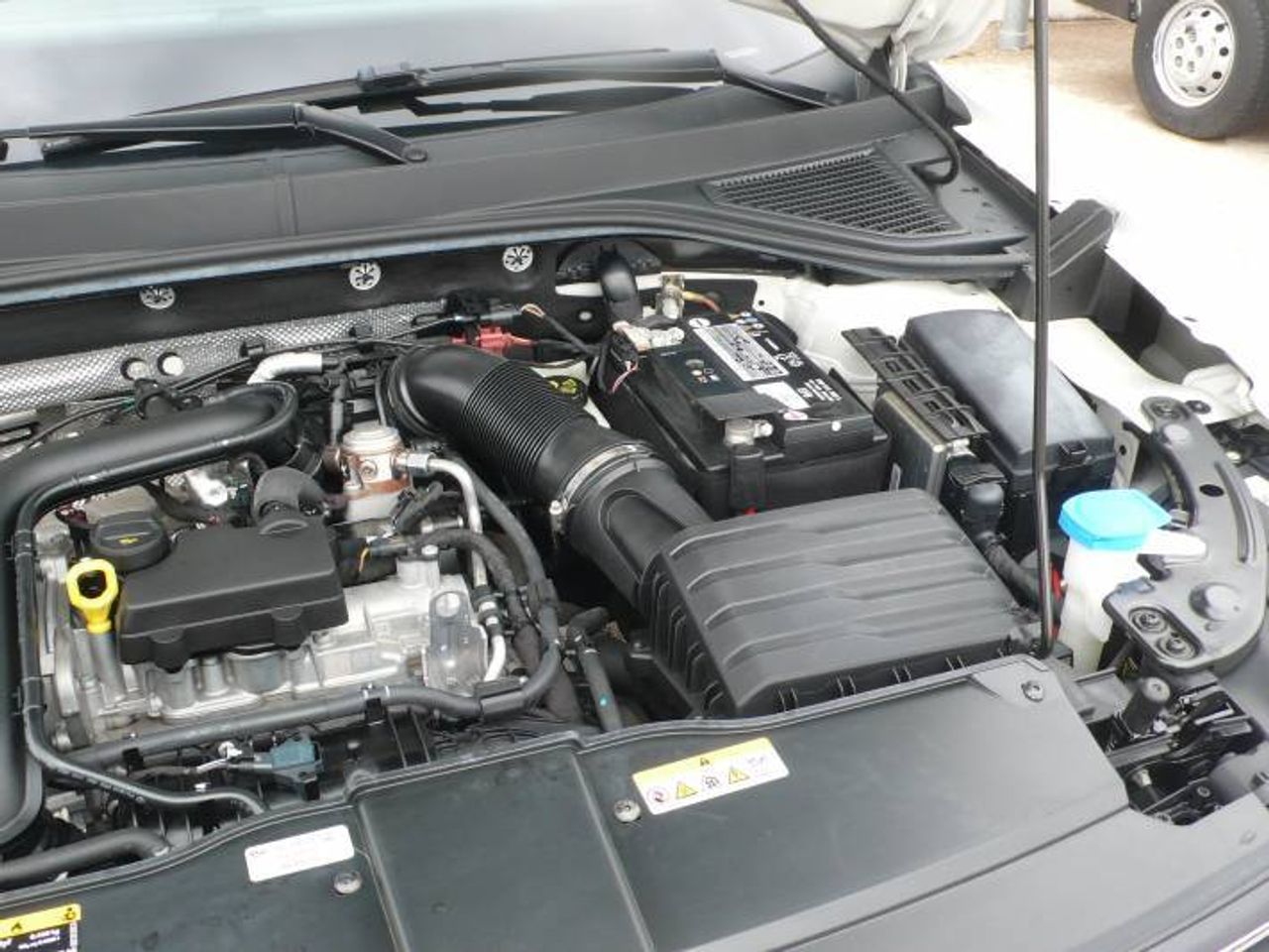 Volkswagen T-Roc Advance R-Line 1.0 TSI 81kW (110CV)  - Foto 40