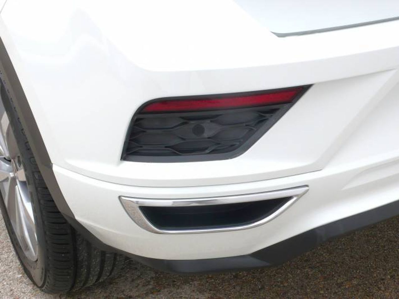 Volkswagen T-Roc Advance R-Line 1.0 TSI 81kW (110CV)  - Foto 13