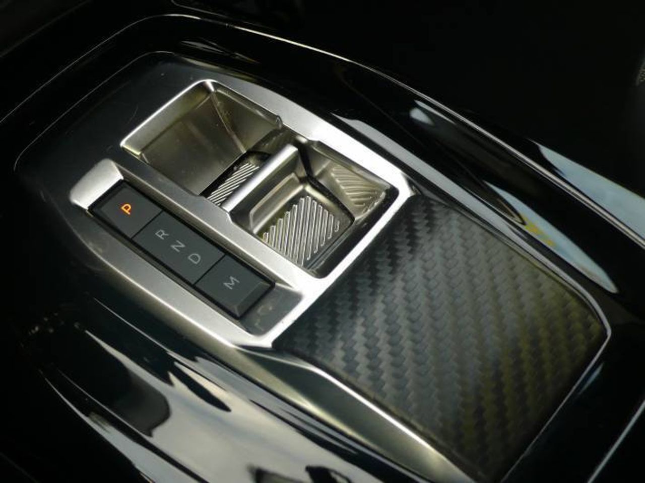 Peugeot 2008 1.2 Allure Pack 130 EAT8  - Foto 16