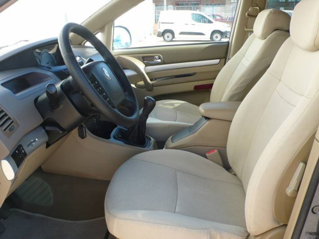 SsangYong Rodius 270 XDi  - Foto 9