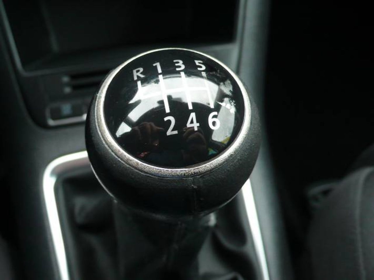 Volkswagen Tiguan 2.0 TDI ADVANCE 4 MOTION 140 - Foto 20