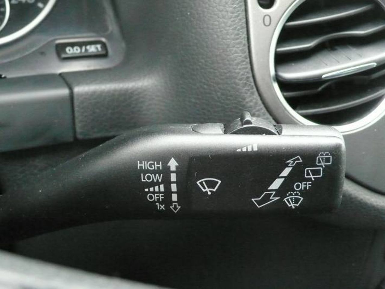 Volkswagen Tiguan 2.0 TDI ADVANCE 4 MOTION 140 - Foto 23