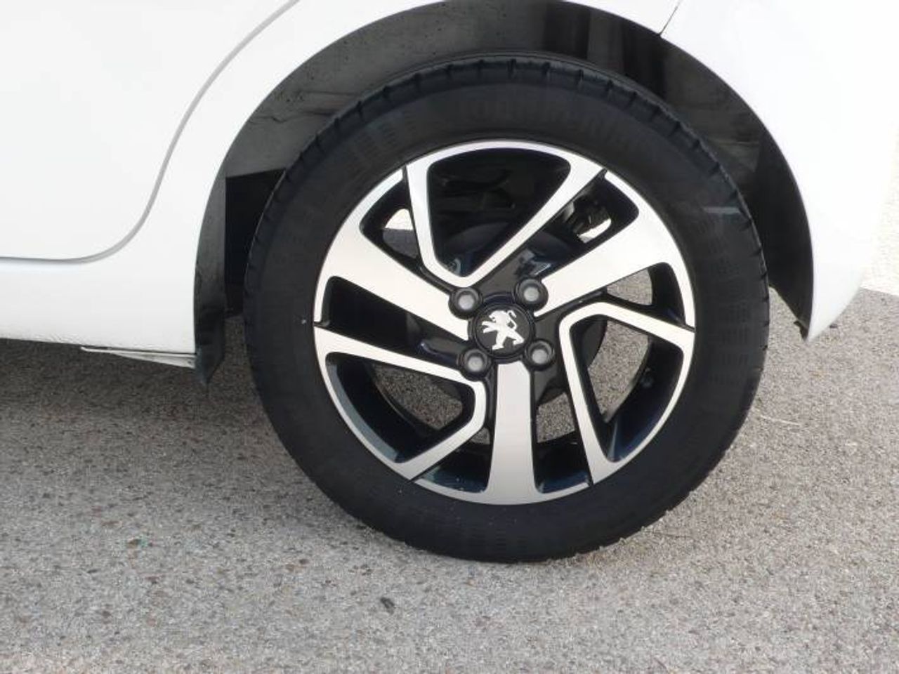 Peugeot 108 ALLURE VTi  - Foto 12