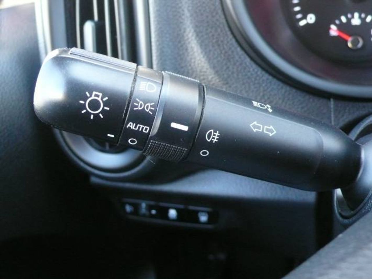 Kia Picanto 1.0 CVVT 49kW (67CV) Concept  - Foto 23