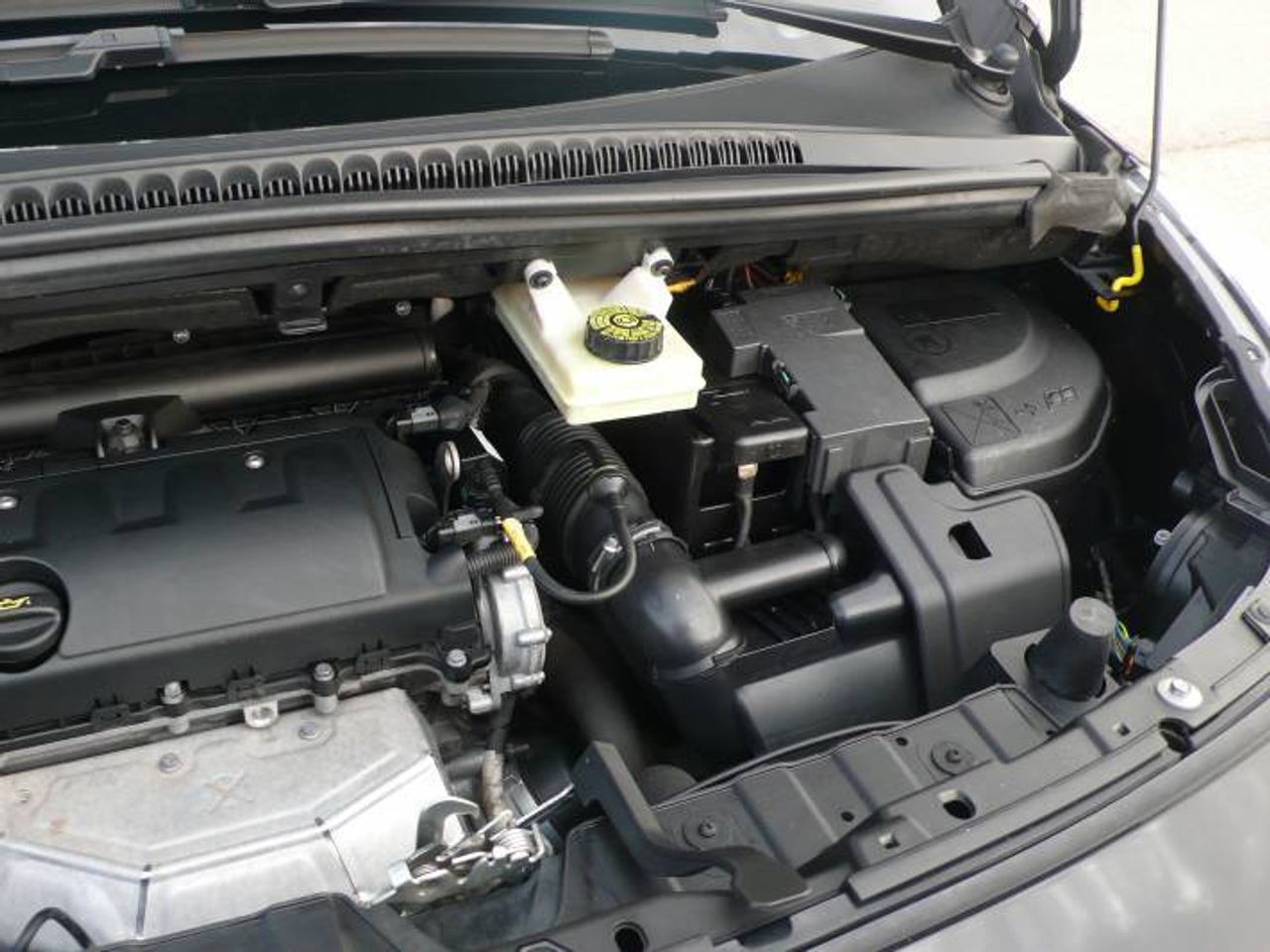 Peugeot 3008 1.6 ACCESS  - Foto 26