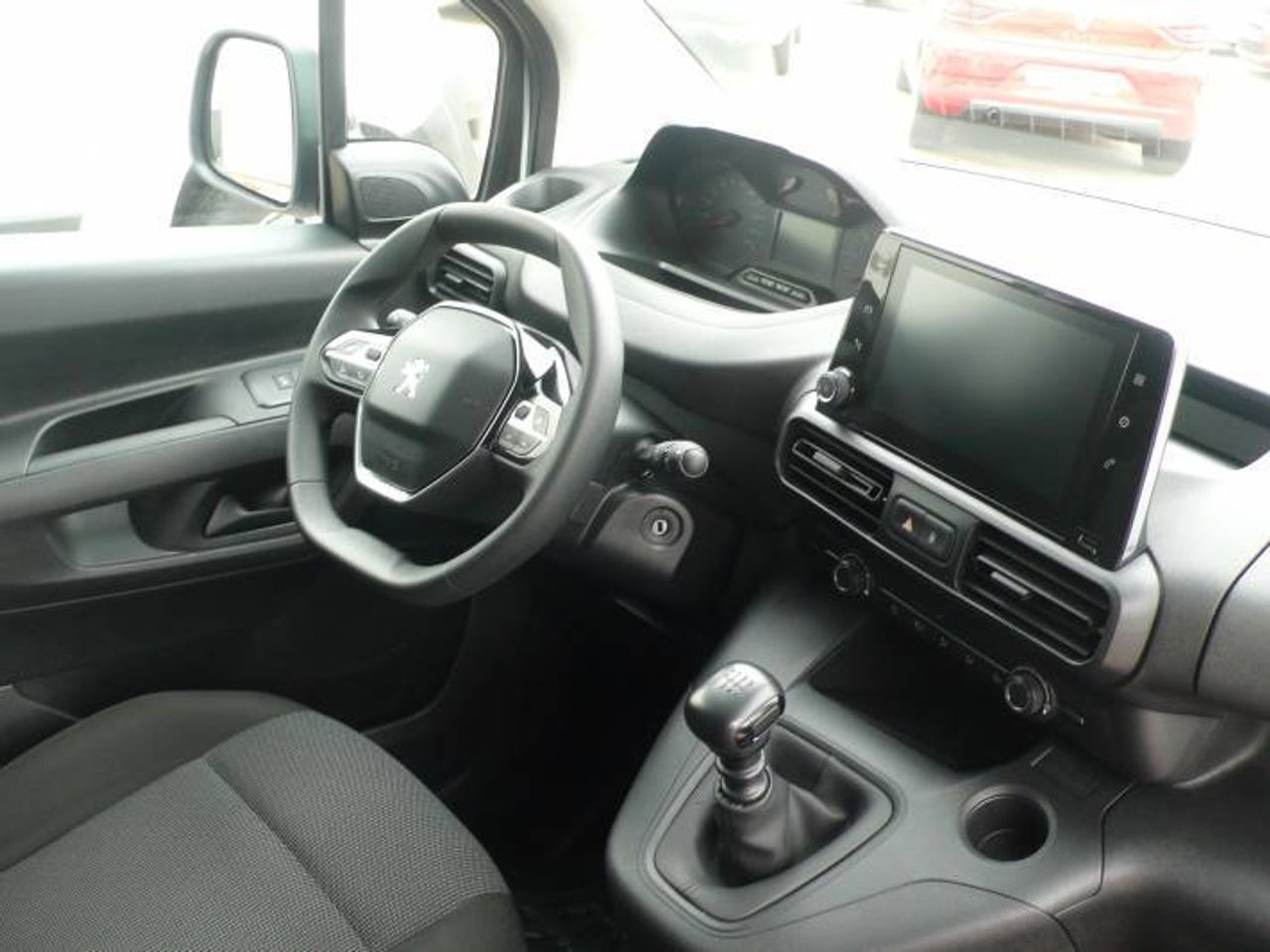 Peugeot Partner Standard 600kg BlueHDi 73kW 4 Puertas  - Foto 14