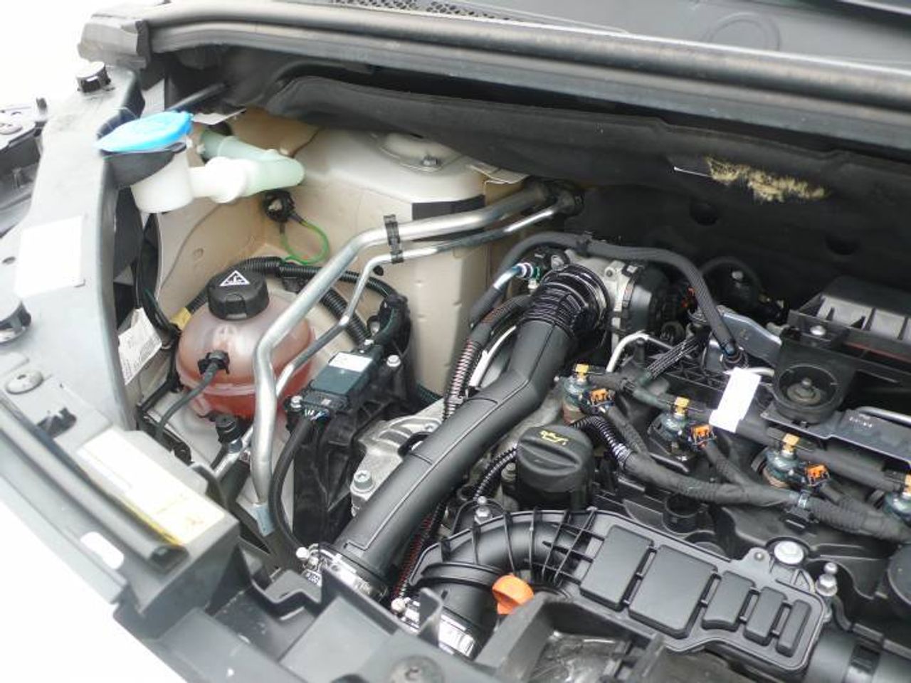 Peugeot Partner Standard 600kg BlueHDi 73kW 4 Puertas  - Foto 30