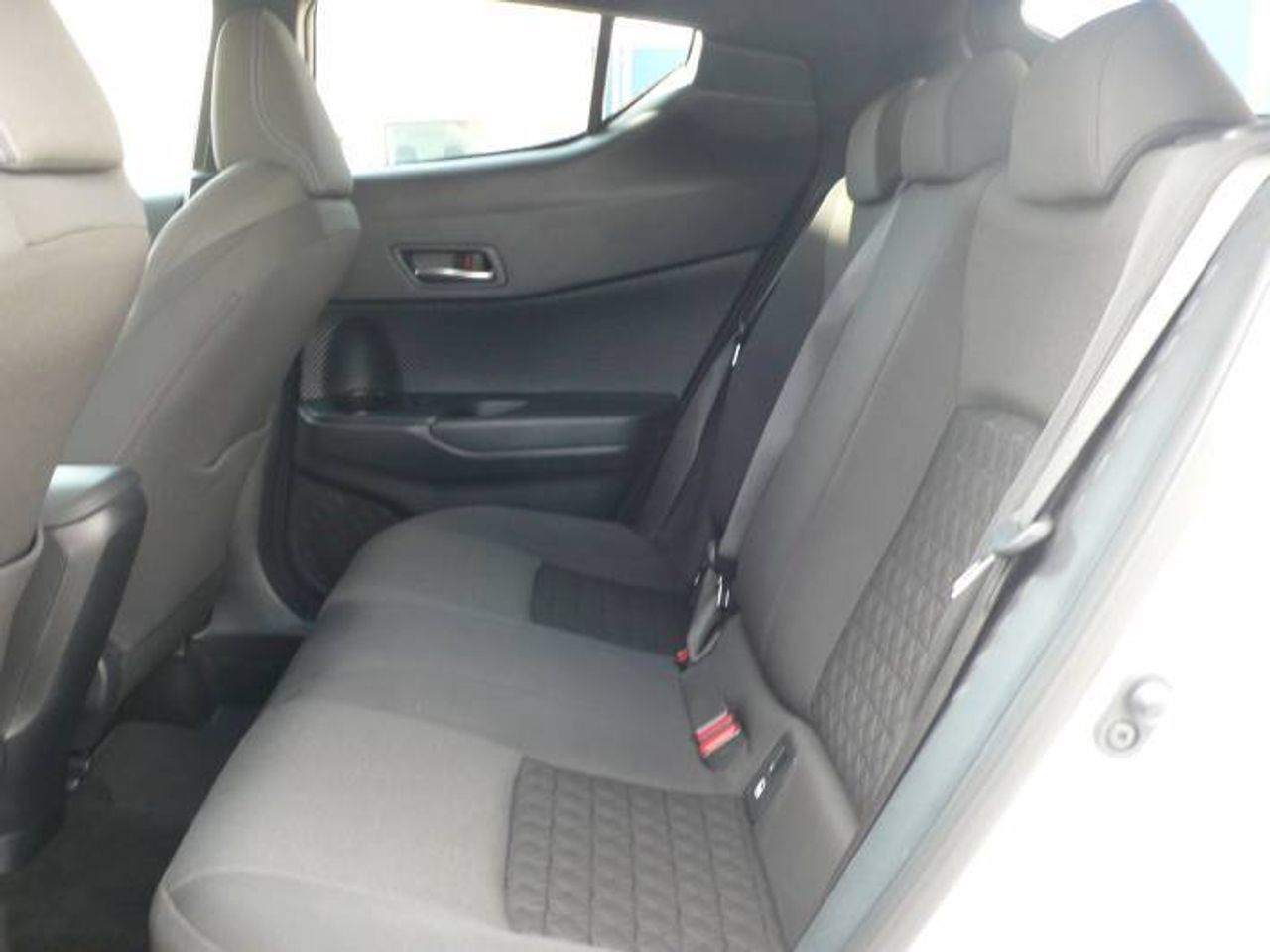 Toyota C-HR 125H Advance  - Foto 10