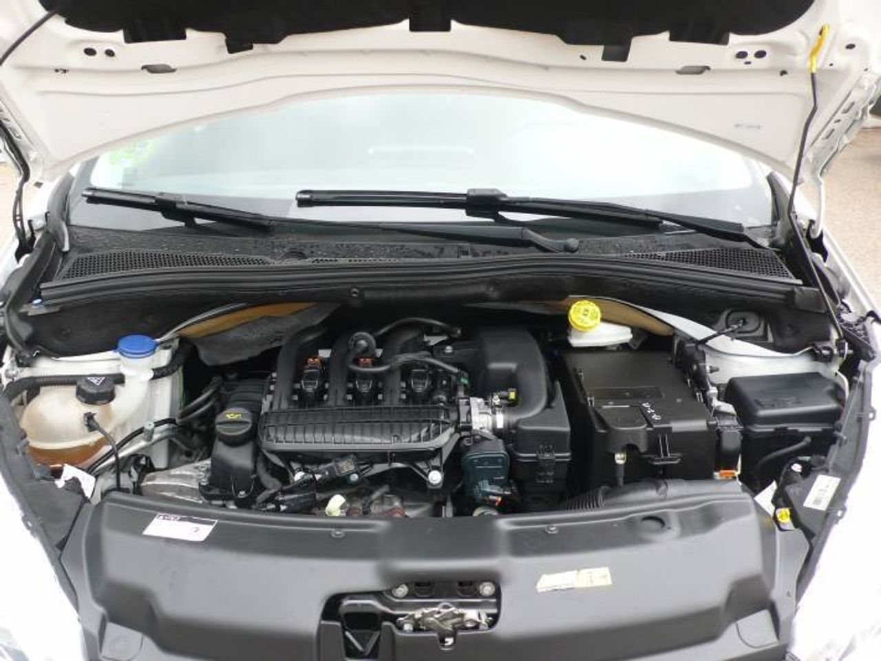 Peugeot 208 ACTIVE 60KW (82CV)  - Foto 26