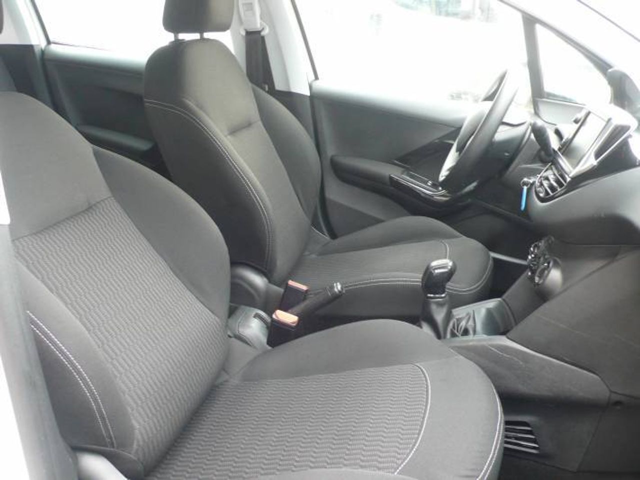 Peugeot 208 ACTIVE 60KW (82CV)  - Foto 13