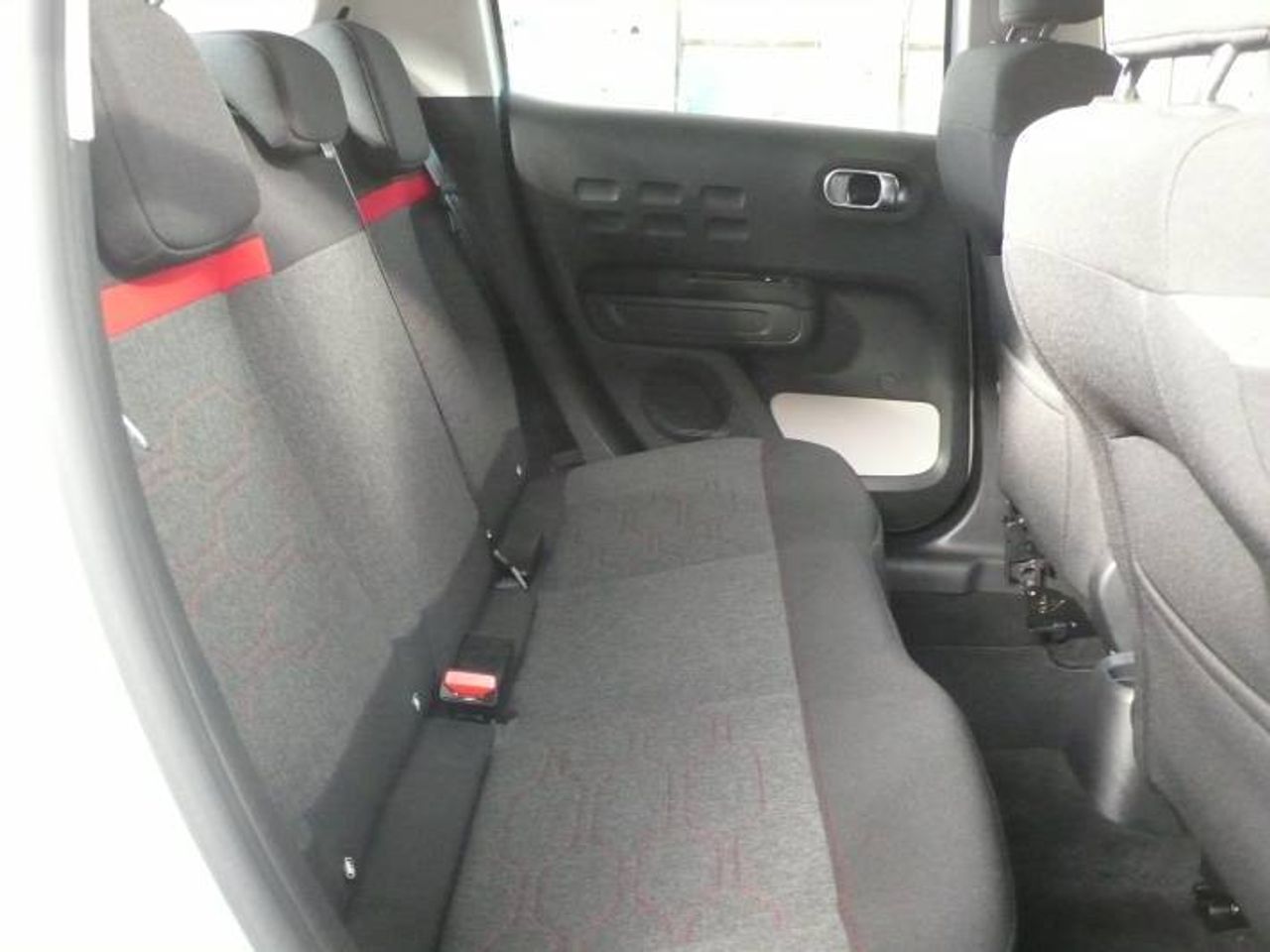 Citroën C3 1.2 PT S&S Feel 82  - Foto 13
