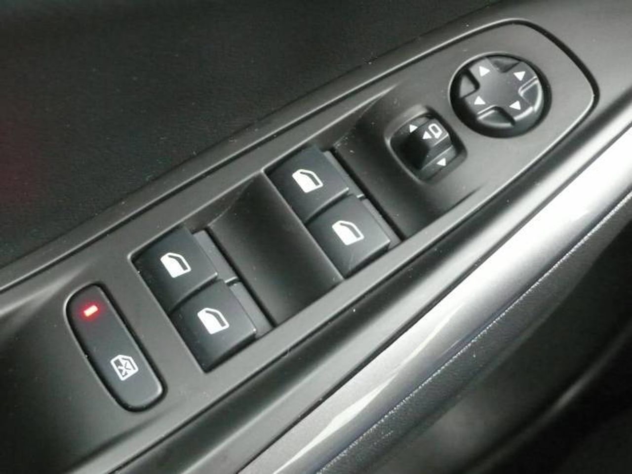 Opel Grandland X Plug-in-Hybrid Ultimate 1.6  AT8  - Foto 37