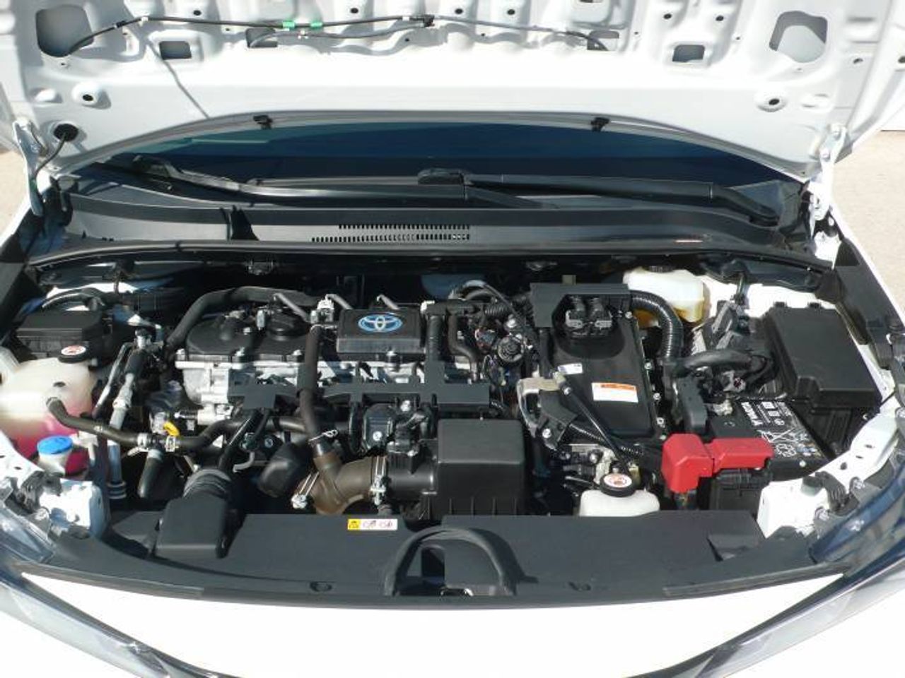 Toyota Corolla 1.8 125H ACTIVE E-CVT 5 P  - Foto 33