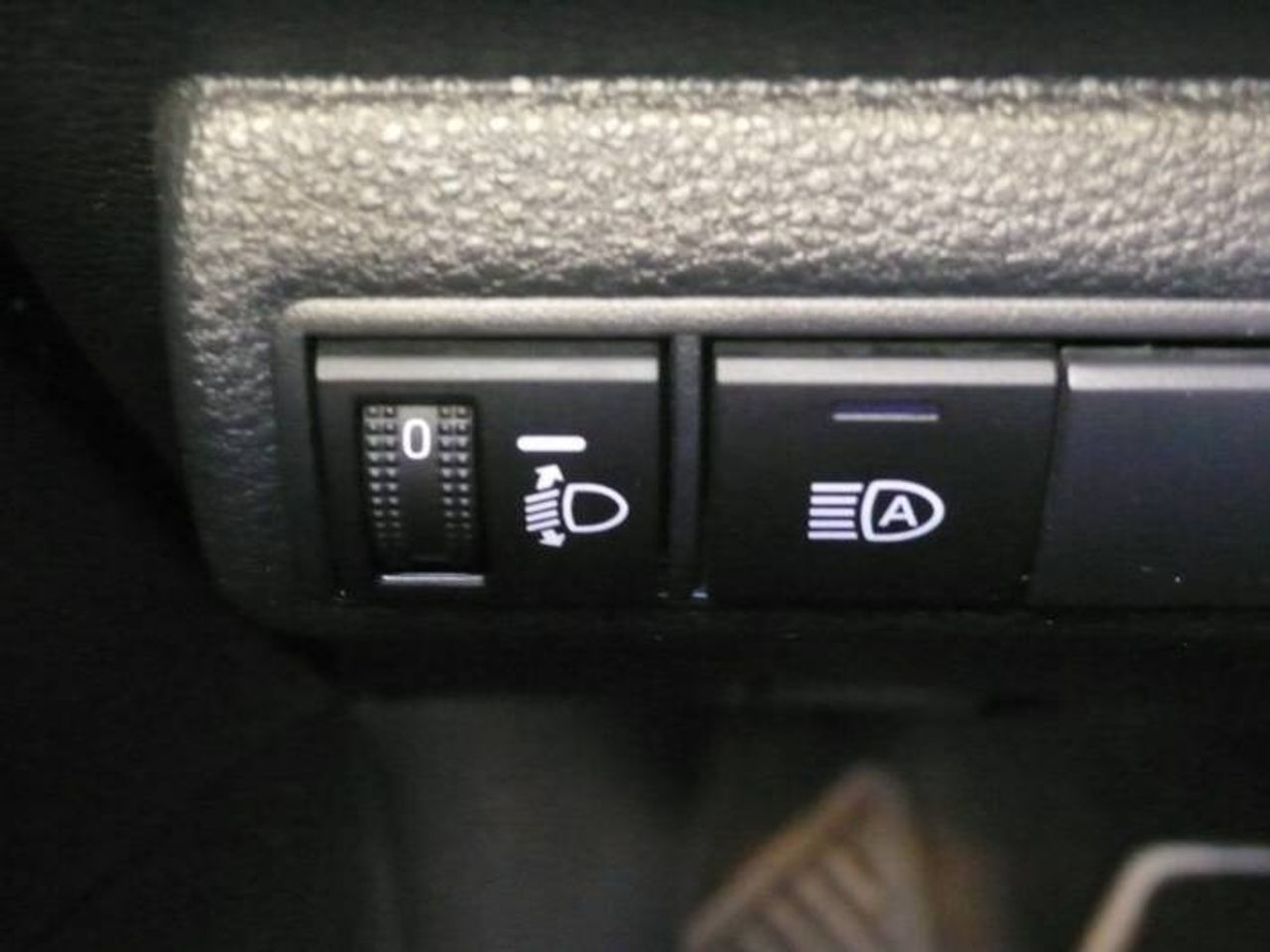 Toyota Corolla 1.8 125H ACTIVE E-CVT 5 P  - Foto 30