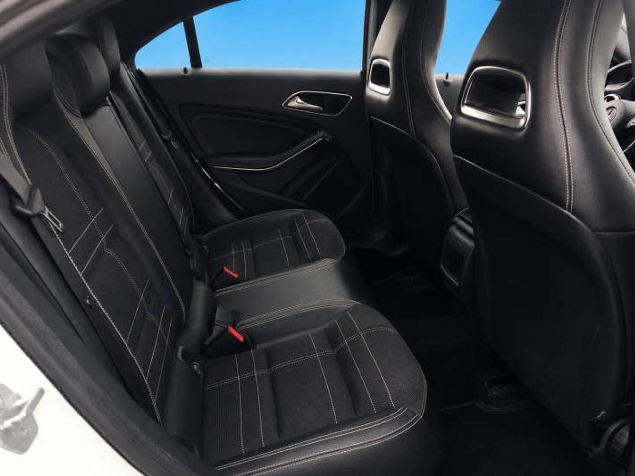 Mercedes CLA 200d  - Foto 9