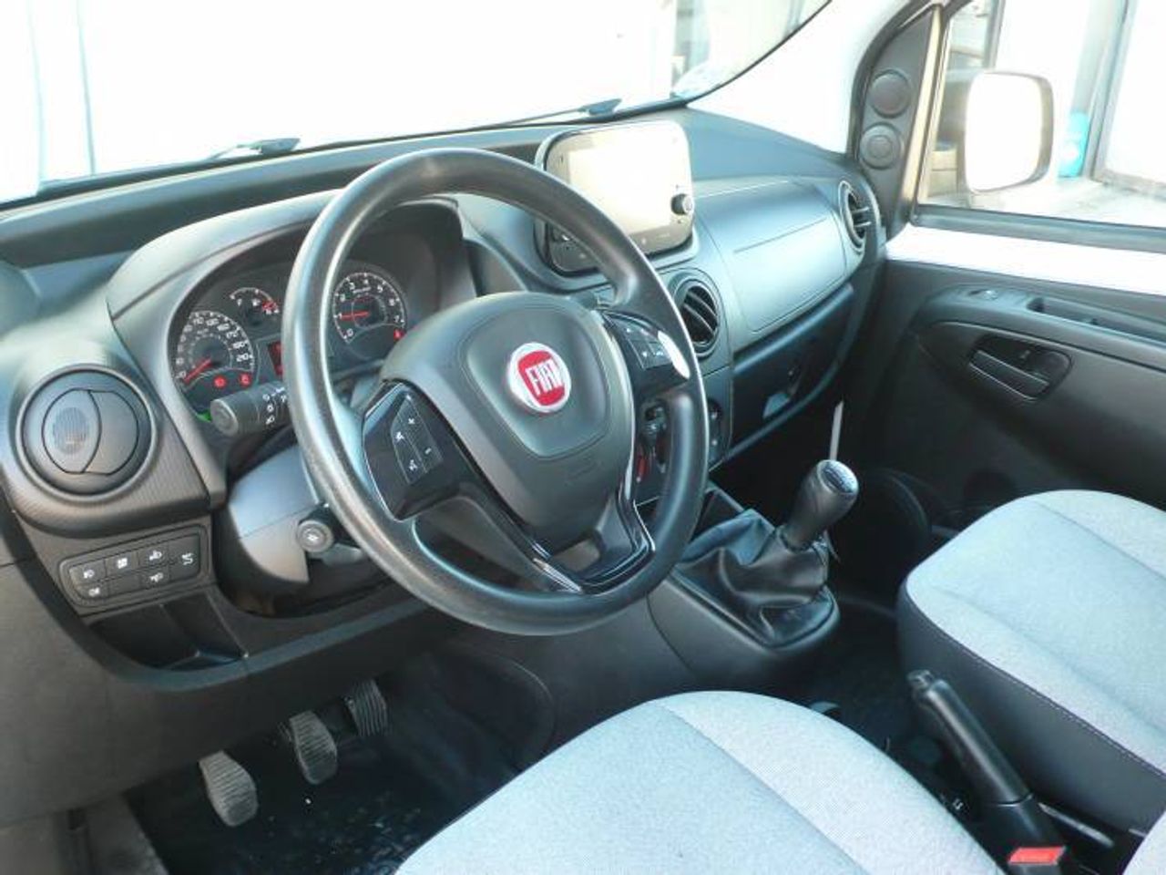 Fiat Fiorino CARGO SX N1 1.3 MJet 70 kw (95cv) 4 p  - Foto 3