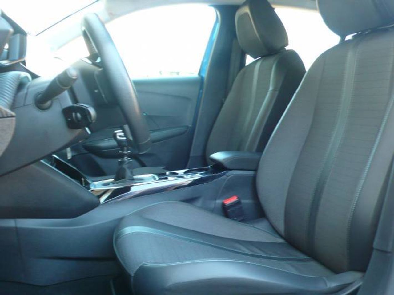 Peugeot 208 208 1.2 Puretech S&S Allure 100  - Foto 9