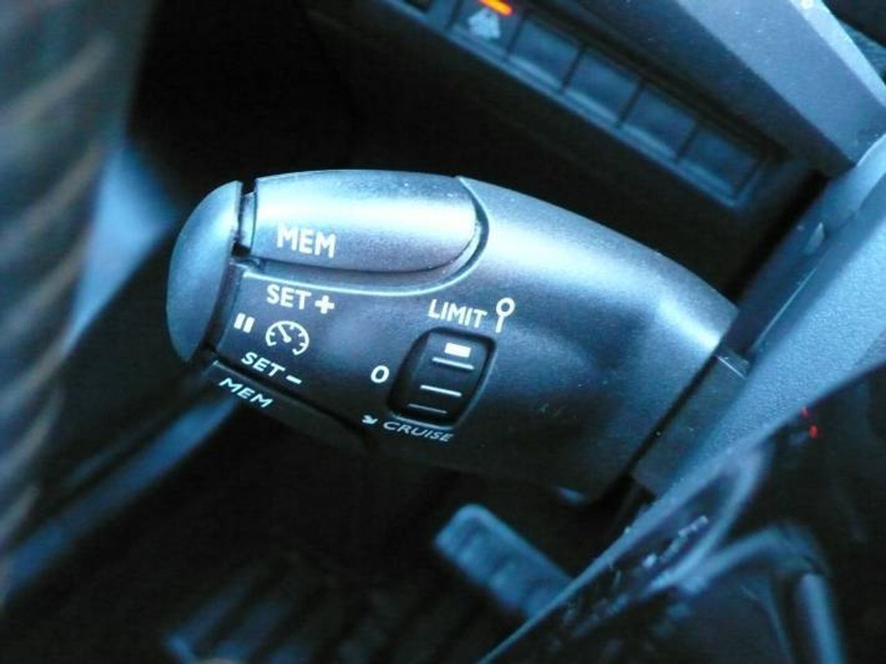 Peugeot 208 208 1.2 Puretech S&S Allure 100  - Foto 31