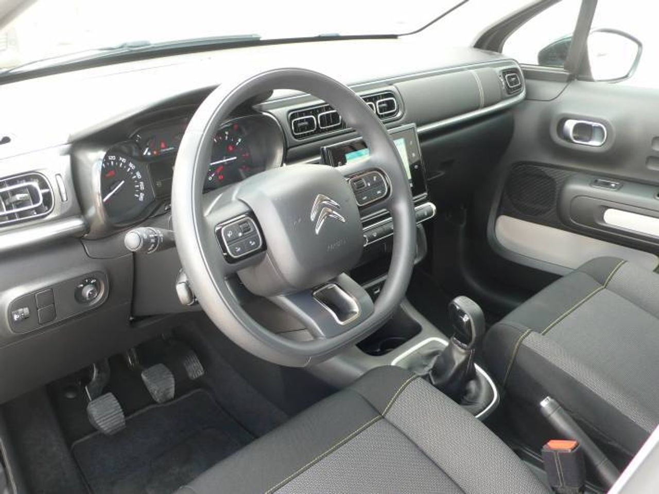 Citroën C3 1.2 S&S C SERIES 84CV  - Foto 3