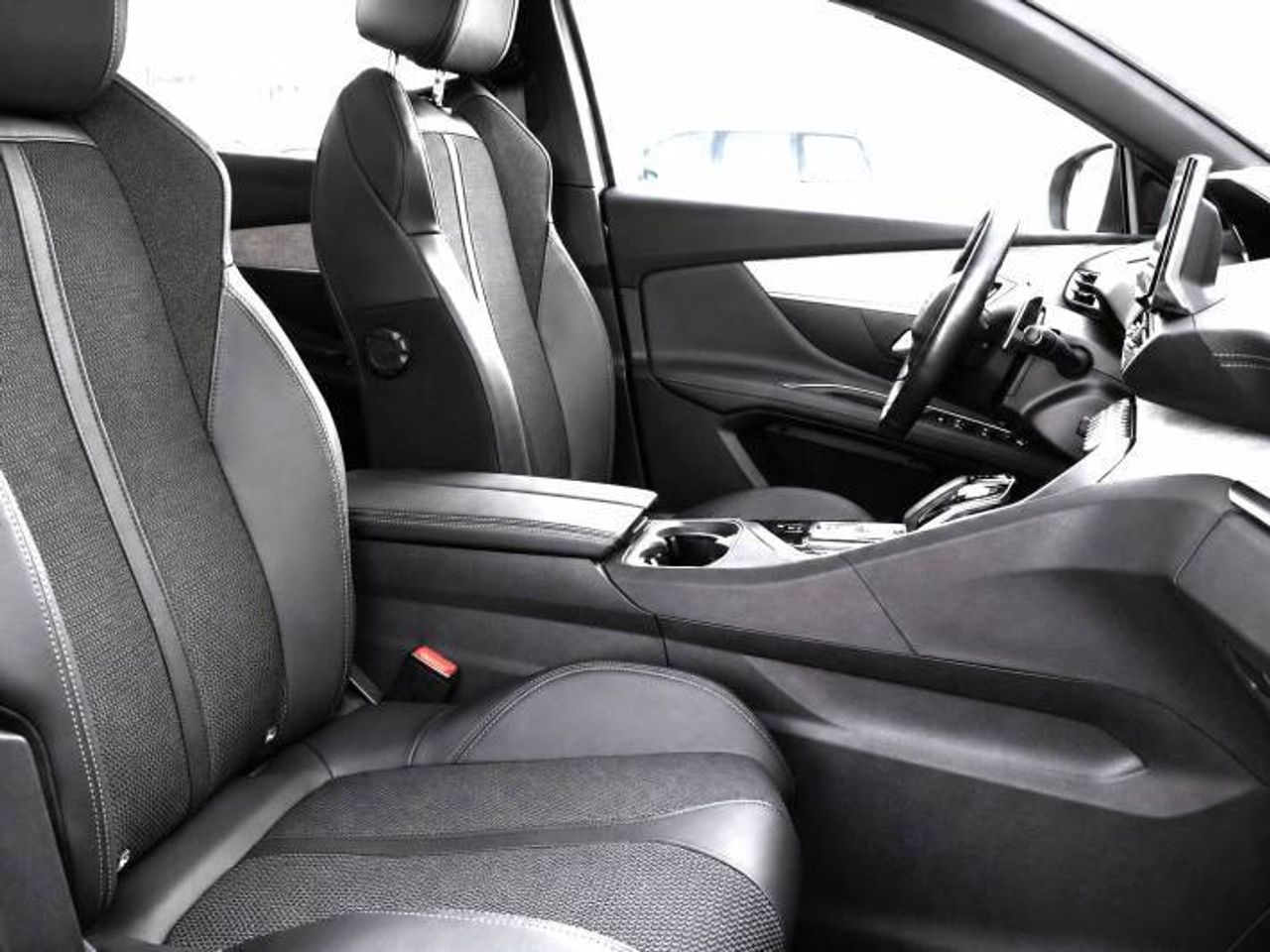 Peugeot 3008 Hybrid 300 e-EAT8 GT 5 Puertas  - Foto 16