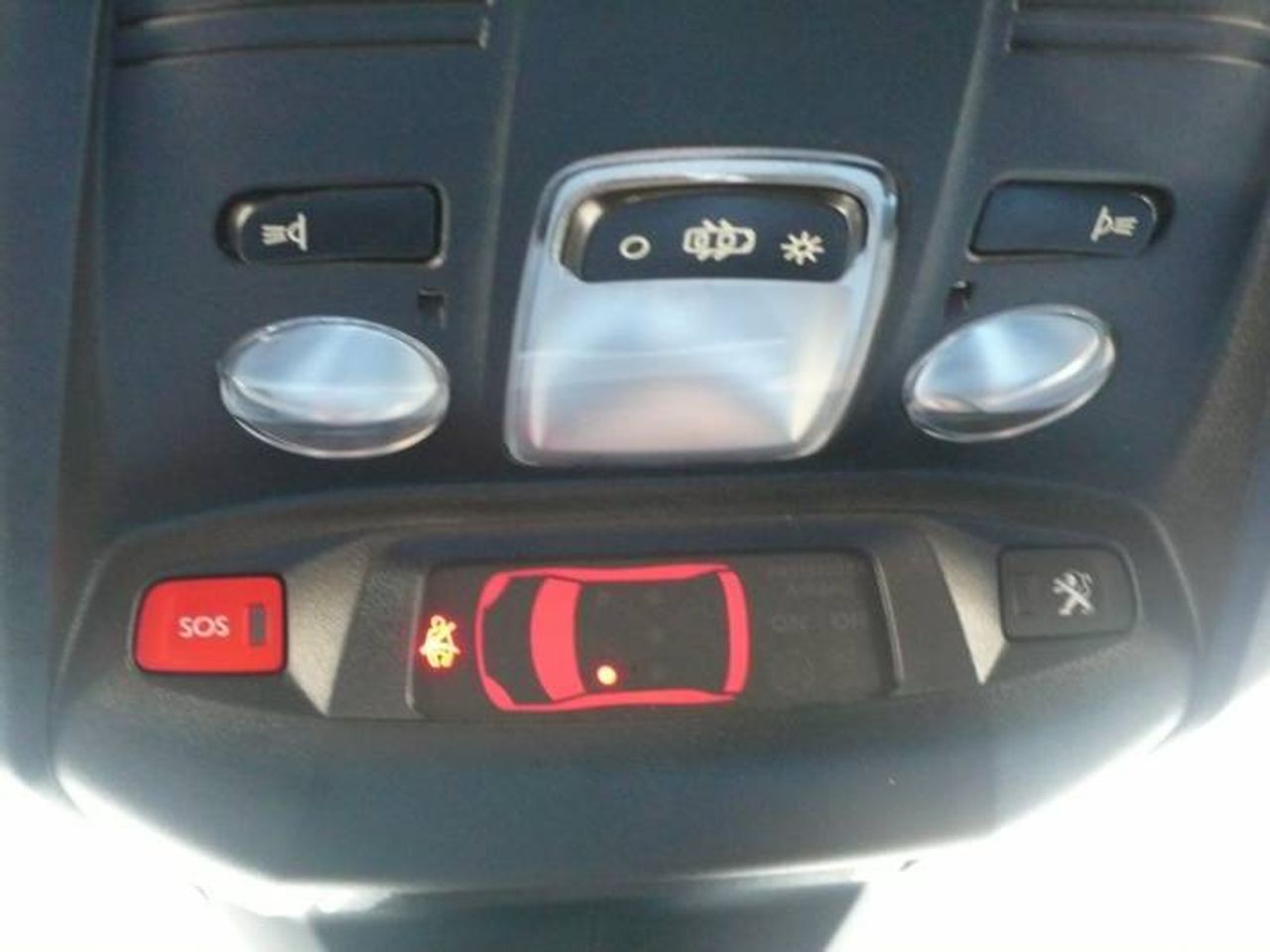 Peugeot 3008 Hybrid 300 e-EAT8 GT 5 Puertas  - Foto 18