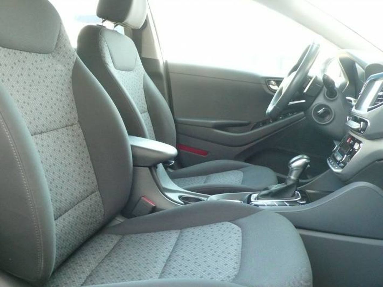 Hyundai IONIQ PHEV 1.6 GDI Klass  - Foto 16