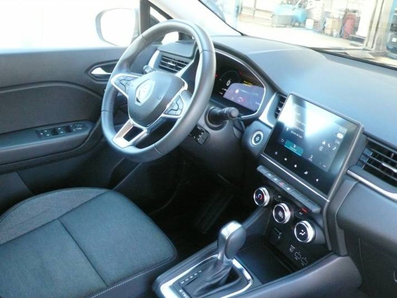 Renault Captur E-TECH Híbrido Enchufable Evolution 117kW  - Foto 16