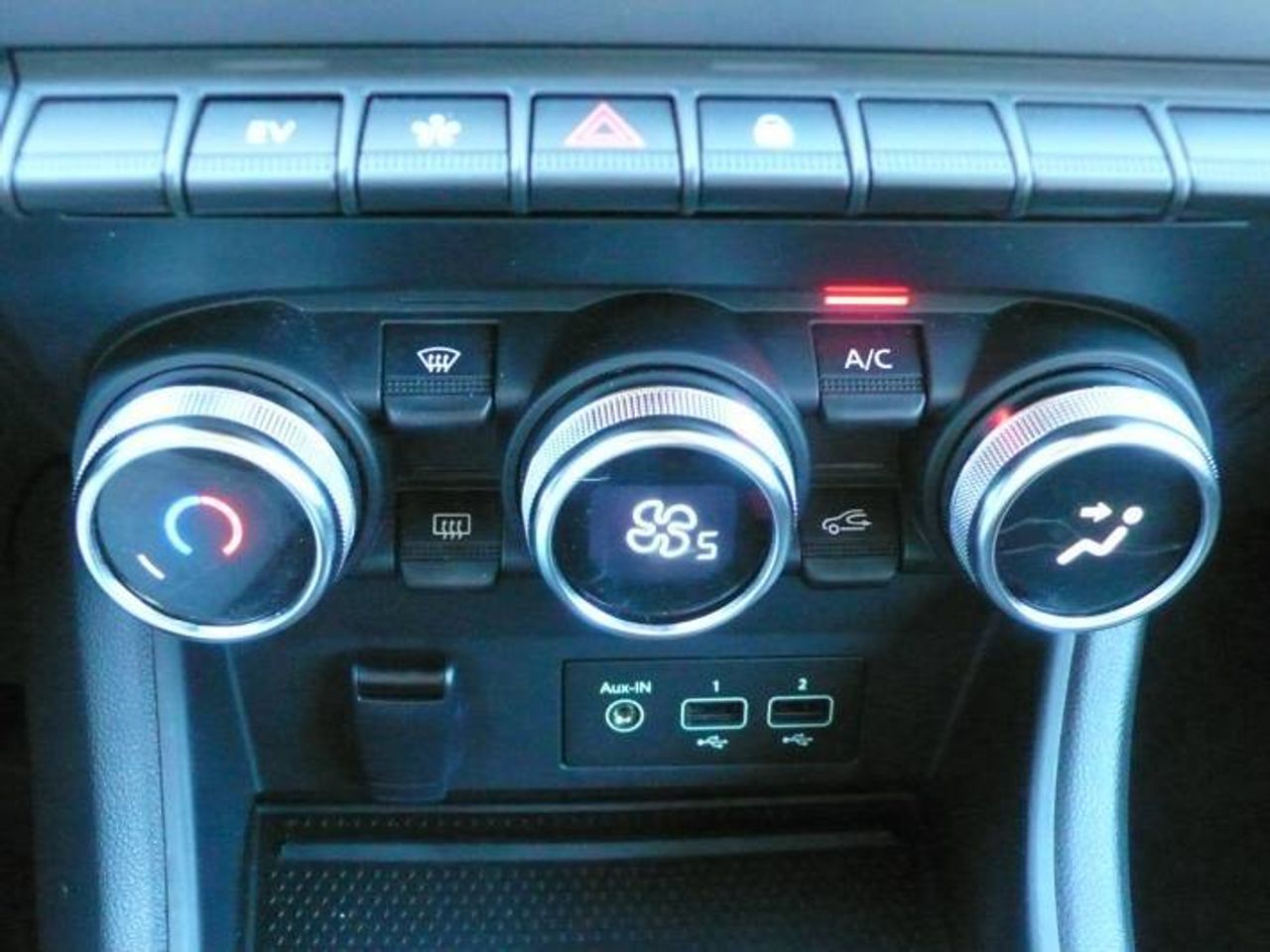 Renault Captur E-TECH Híbrido Enchufable Evolution 117kW  - Foto 25