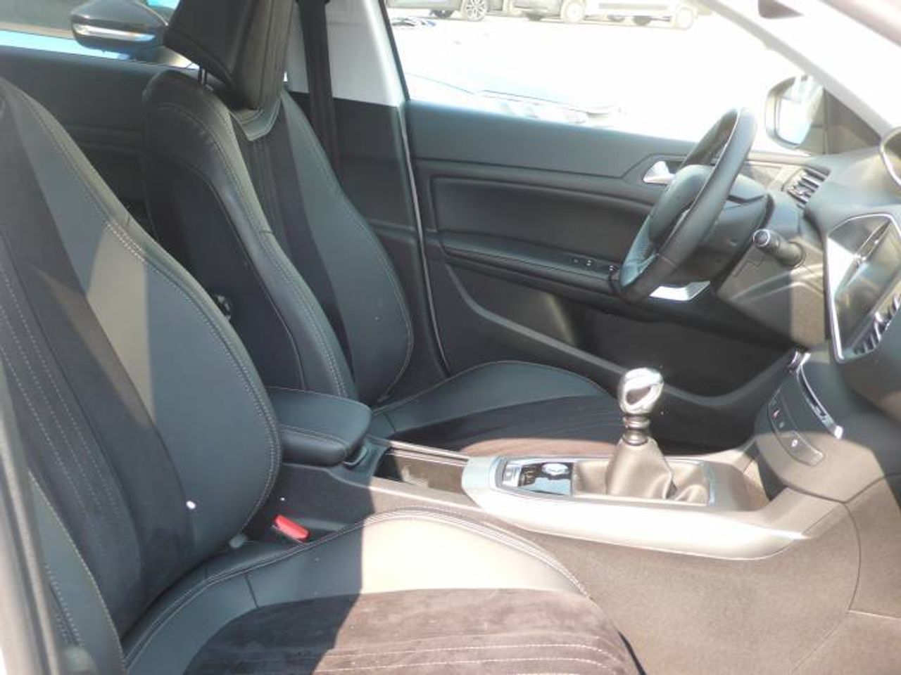 Peugeot 308 1.6e-HDI Allure 115  - Foto 15