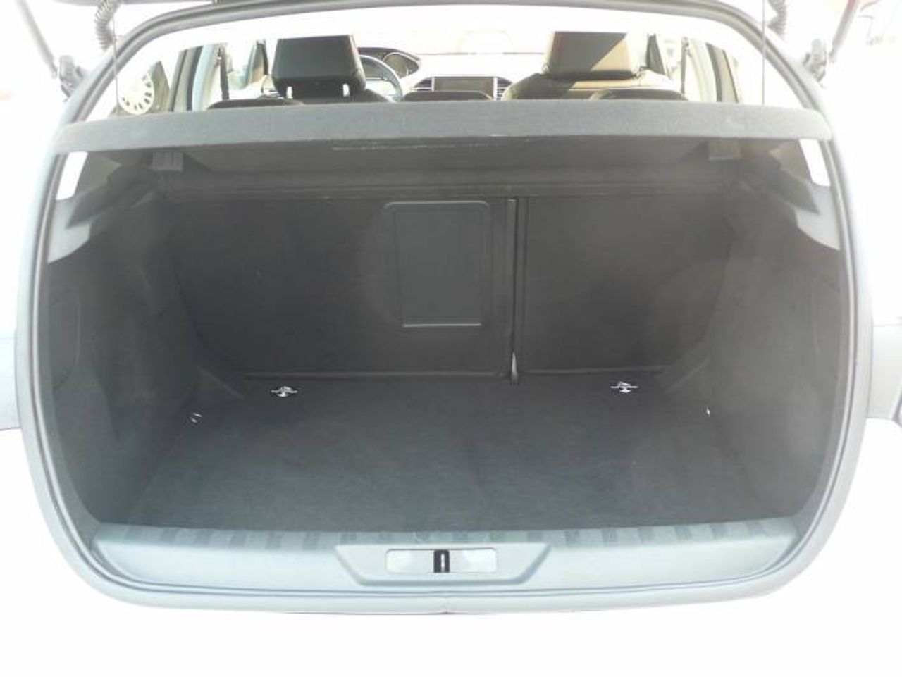 Peugeot 308 1.6e-HDI Allure 115  - Foto 13