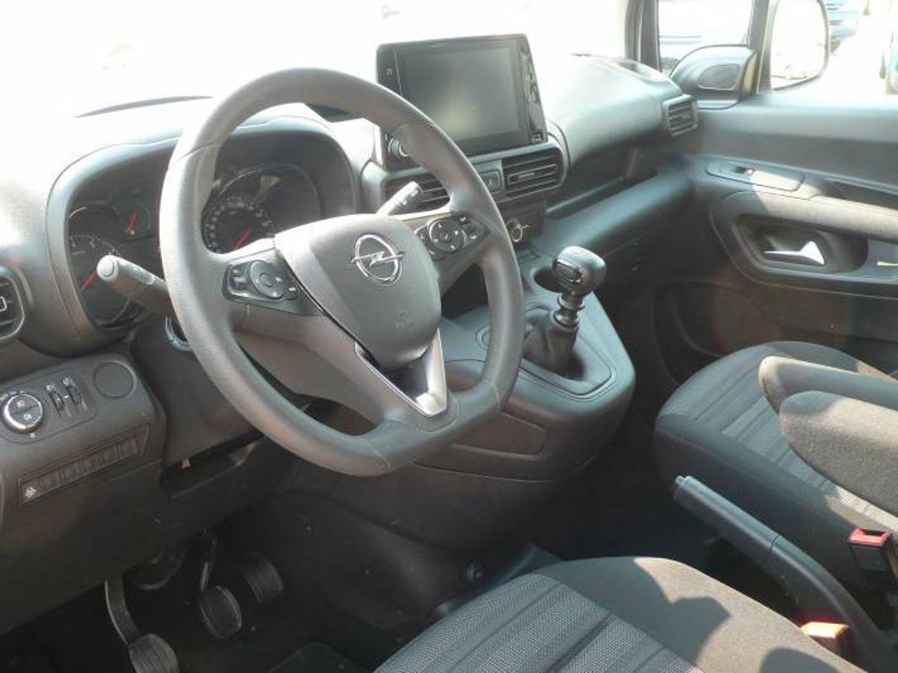 Opel Combo Cargo 1.5 TD BUSINESS EDITION PLUS L1N1  - Foto 3