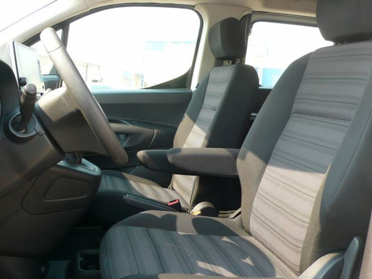 Opel Combo Cargo 1.5 TD BUSINESS EDITION PLUS L1N1  - Foto 9
