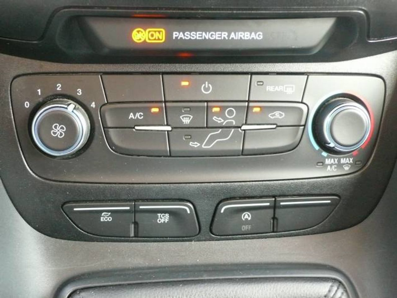 Ford Tourneo Connect TOURNEO CONNECT 1.5 TDCi 88kW (120CV) Trend 5 Puertas 1.5 TDCi 88kW (120CV) Trend 5 Puertas  - Foto 18