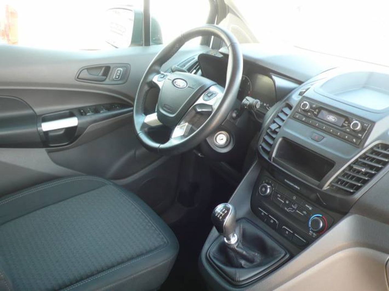 Ford Tourneo Connect TOURNEO CONNECT 1.5 TDCi 88kW (120CV) Trend 5 Puertas 1.5 TDCi 88kW (120CV) Trend 5 Puertas  - Foto 15