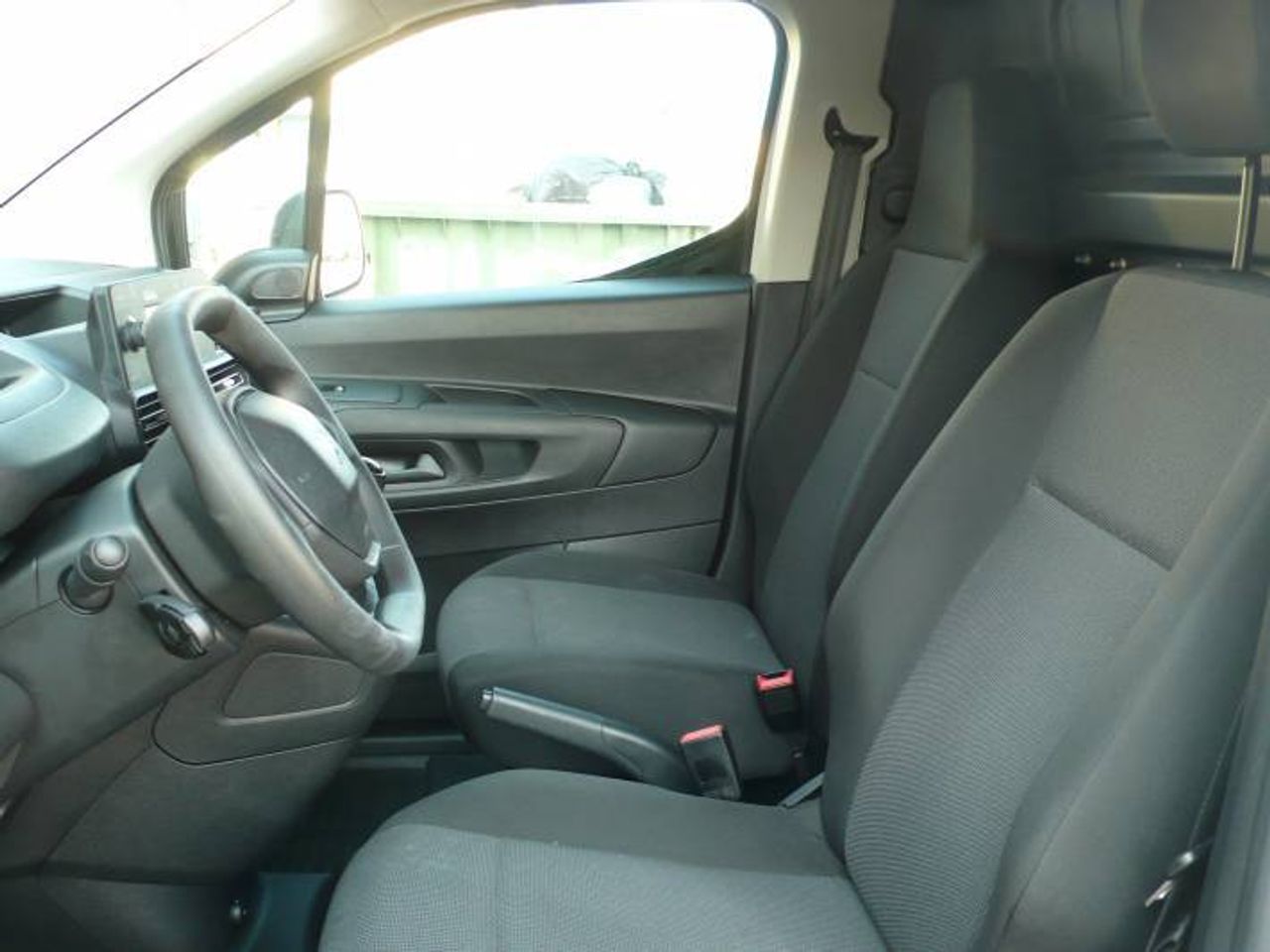Peugeot Partner ICE BLUE HDI 100CV  - Foto 10
