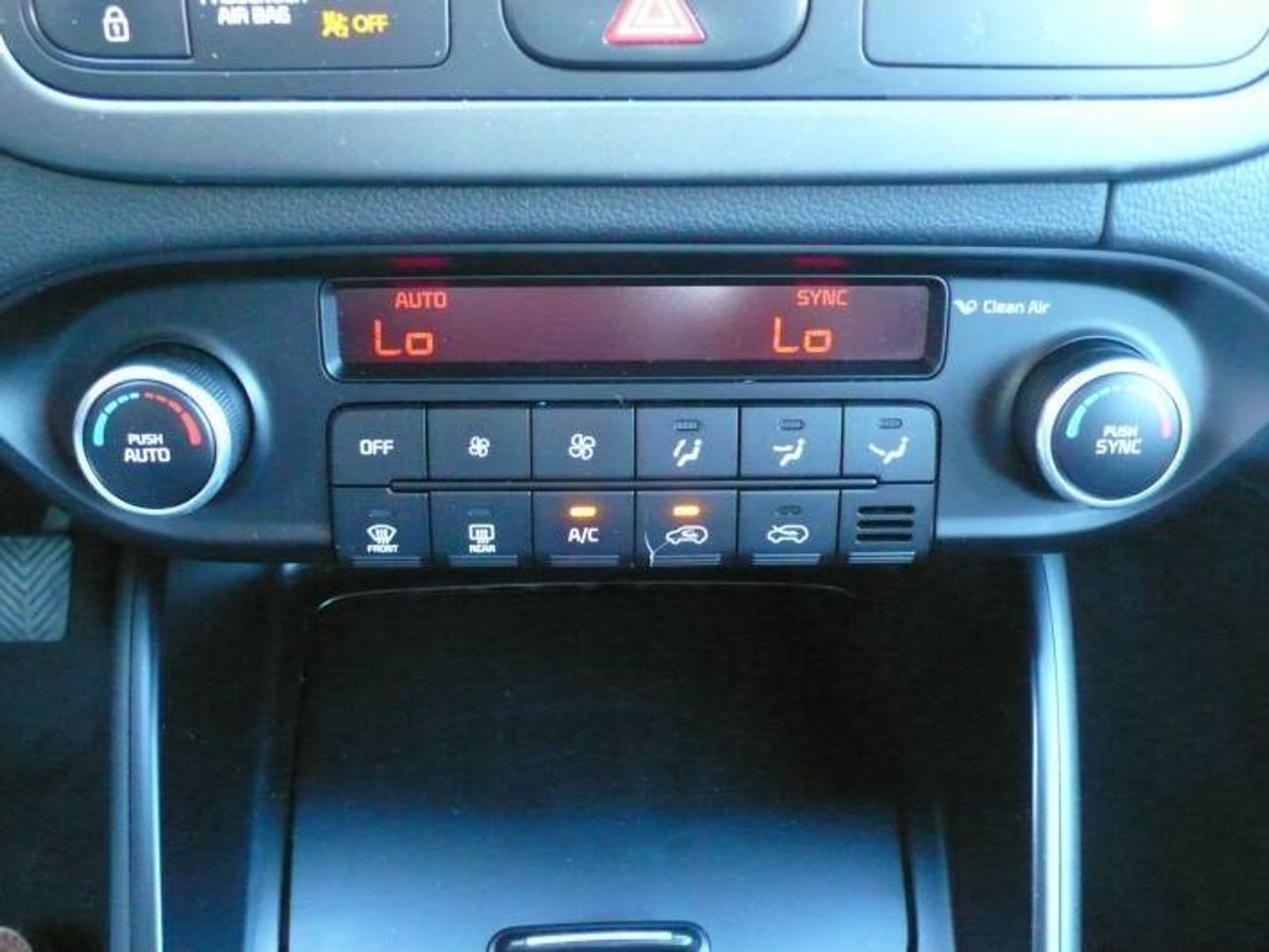Kia Carens 1.7CRDi VGT Eco-Dynamics Concept  - Foto 22