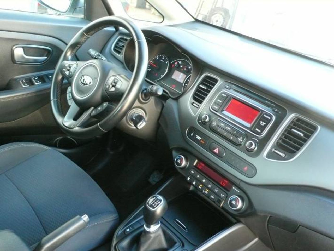 Kia Carens 1.7CRDi VGT Eco-Dynamics Concept  - Foto 20