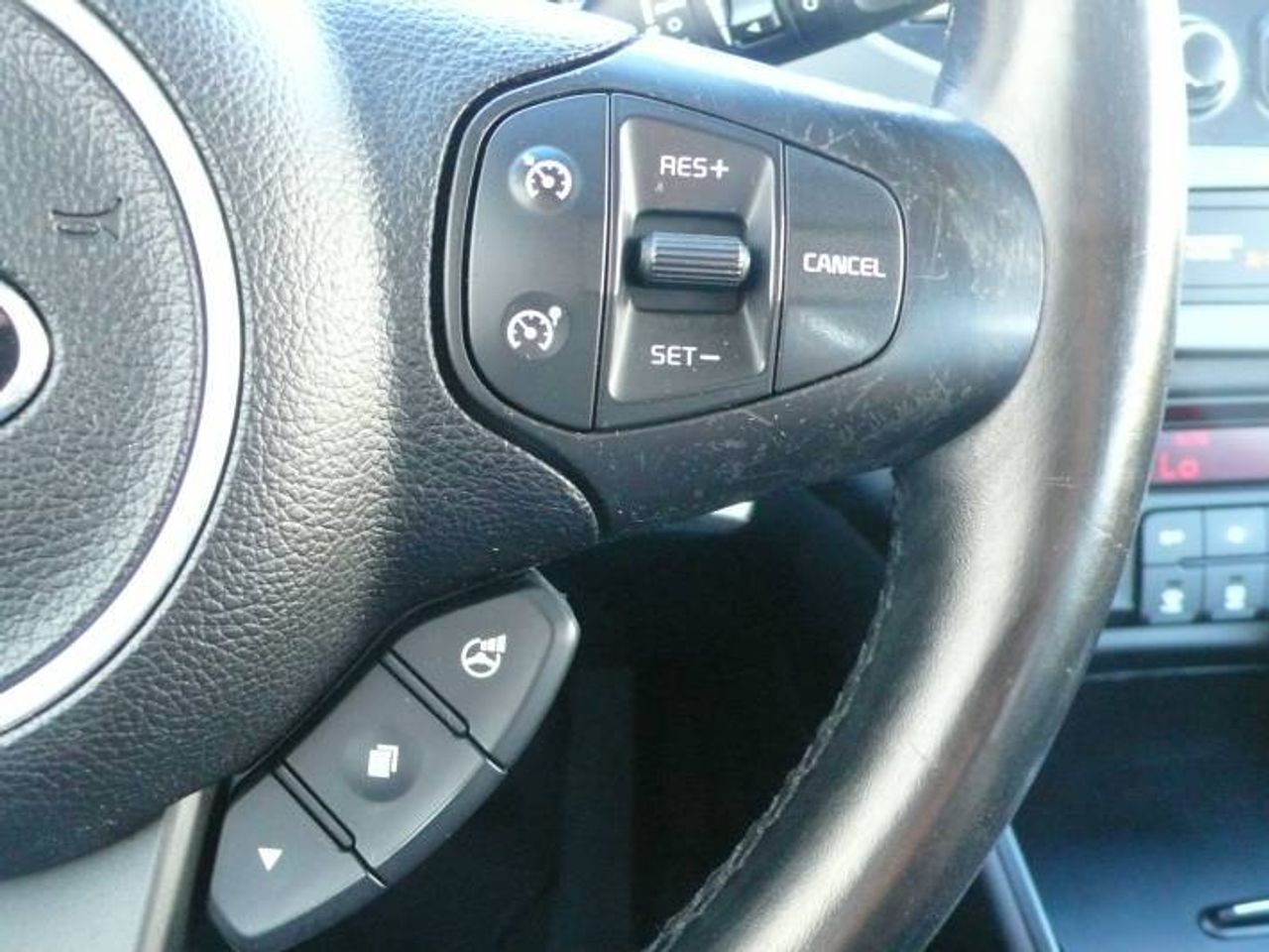 Kia Carens 1.7CRDi VGT Eco-Dynamics Concept  - Foto 24