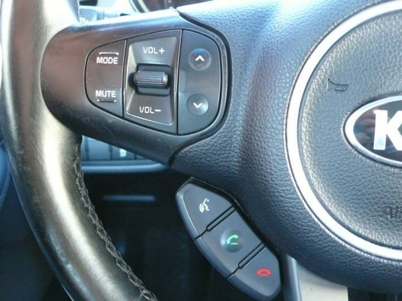 Kia Carens 1.7CRDi VGT Eco-Dynamics Concept  - Foto 29