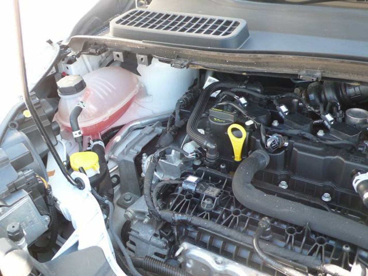 Ford Kuga 1.5 EcoBoost Trend+  - Foto 28