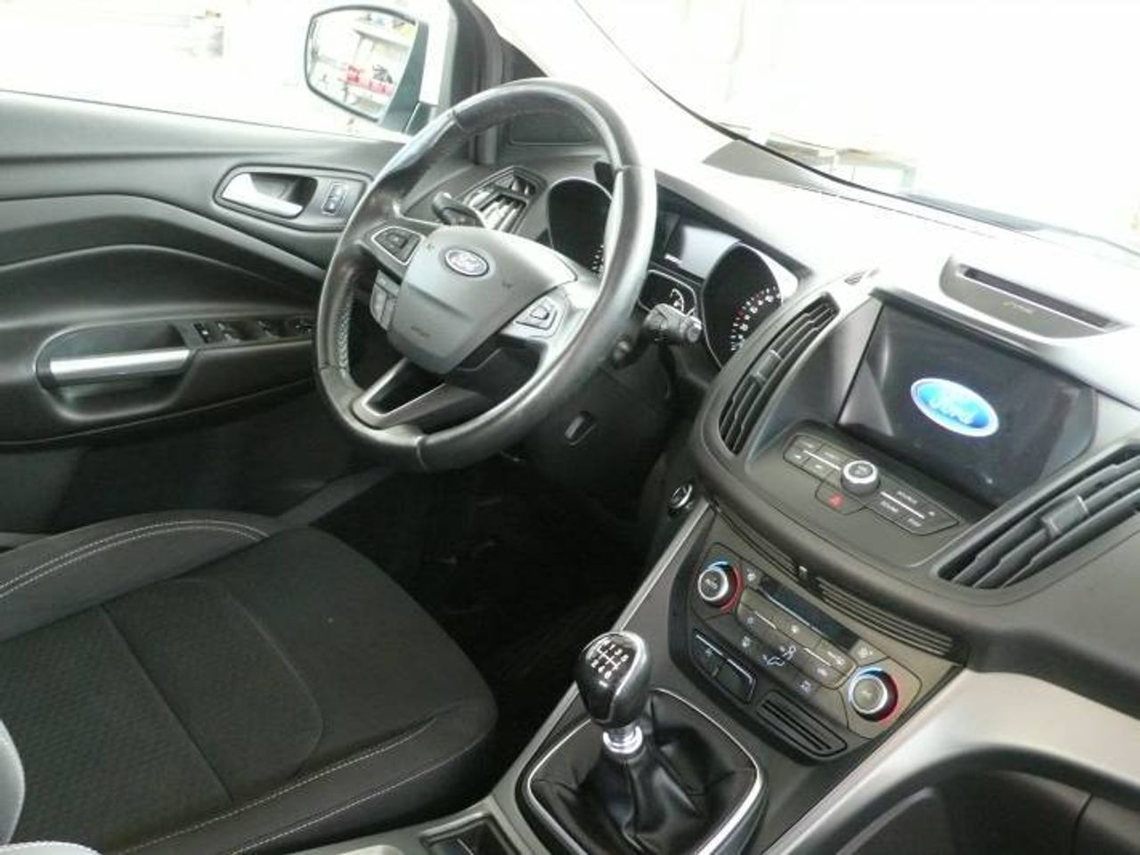 Ford Kuga 1.5 EcoBoost Trend+  - Foto 15